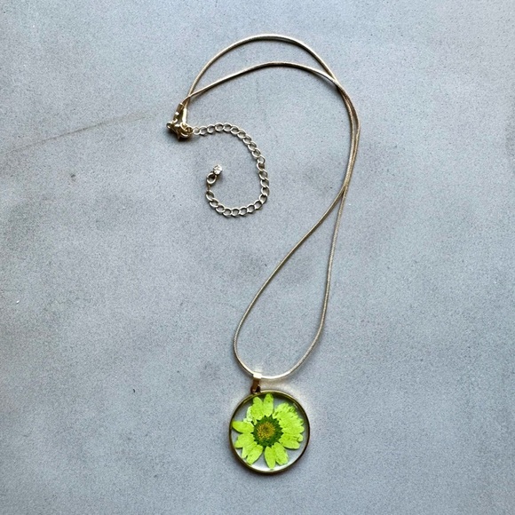 Handmade Jewelry - Handmade Dried Green Daisy Gold Pendant Necklace